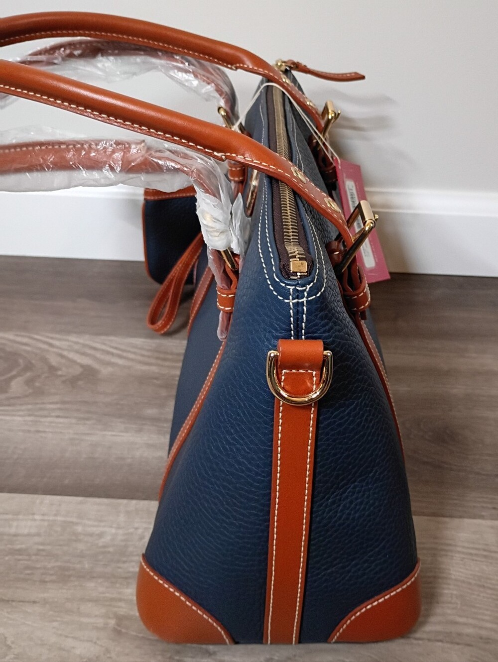 NEW Dooney & Bourke Navy Blue Brown Pebbled Leather Large Domed Satchel Handbag - Picture 4 of 11